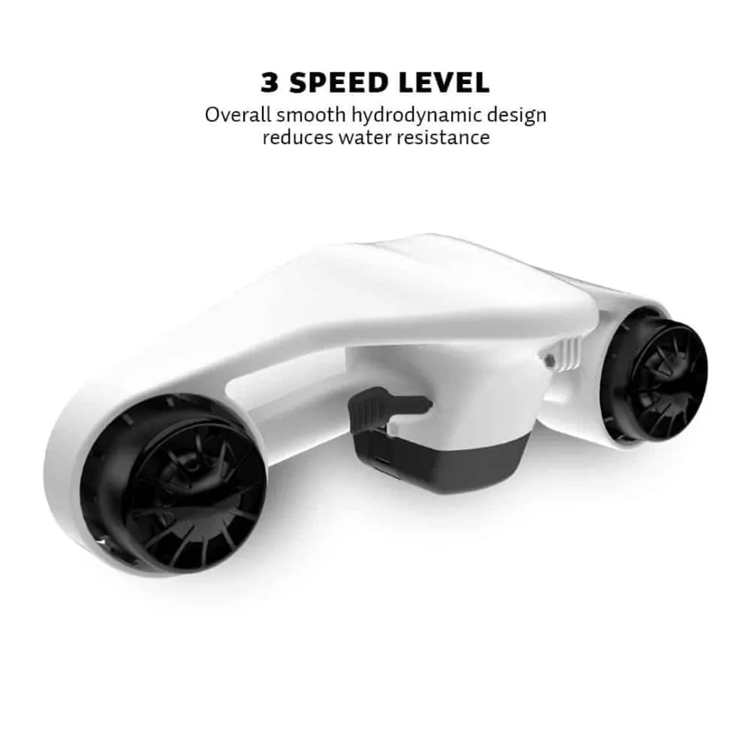 The product is an Electric Water Scooter by Asiwo, model Manta. The image shows the scooter's aerodynamic shape in white, featuring two black propellers on the sides. It is equipped with three speed settings, allowing for flexible underwater navigation. The scooter is designed to reduce water resistance, increasing efficiency and speed.