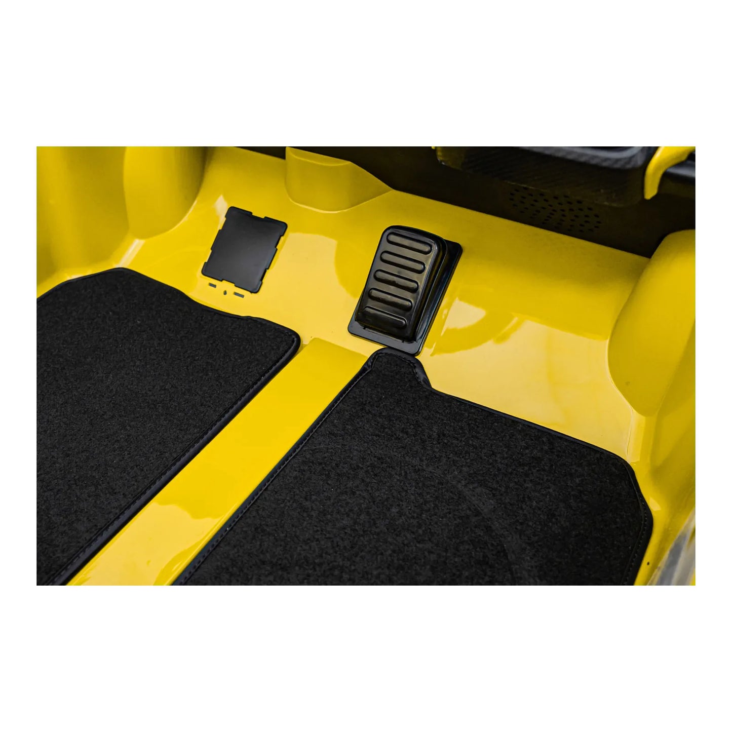 Otroški avto na akumulator Lamborghini Revuelto XL – Rumena
