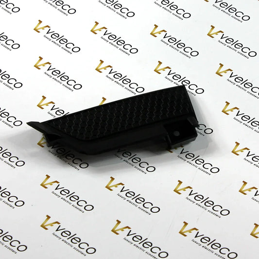 Decoration on the rear left light Veleco Gravis