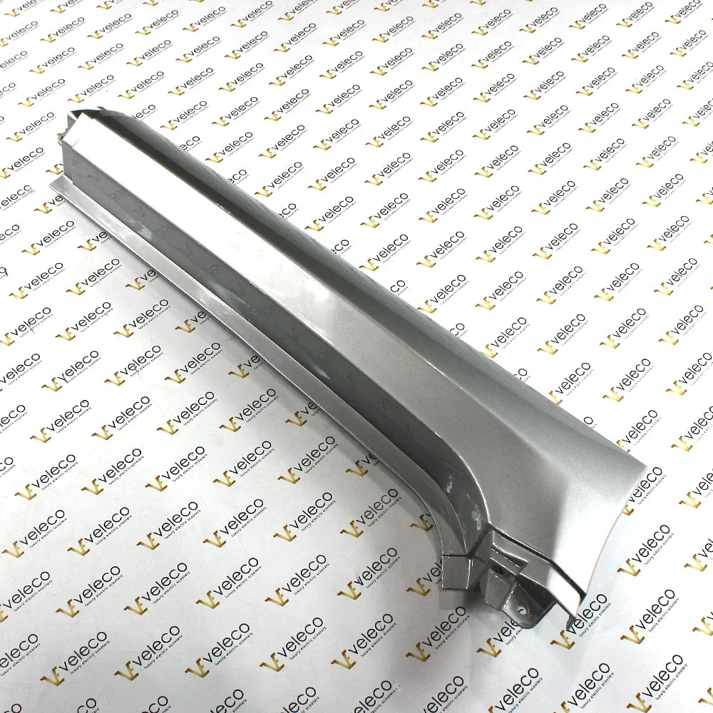 Silver right rear threshold guard Veleco Advena