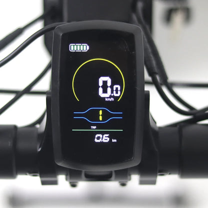 The product is an Electric Scooter, model Mijo MT01. The image displays a digital screen showing speed (0 km/h), total distance (0.6 km), and number of trips (1). The black screen with colored indicators ensures easy data readability while riding.