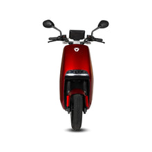 Front view of the Yadea G5 electric motorcycle in a stylish red design.