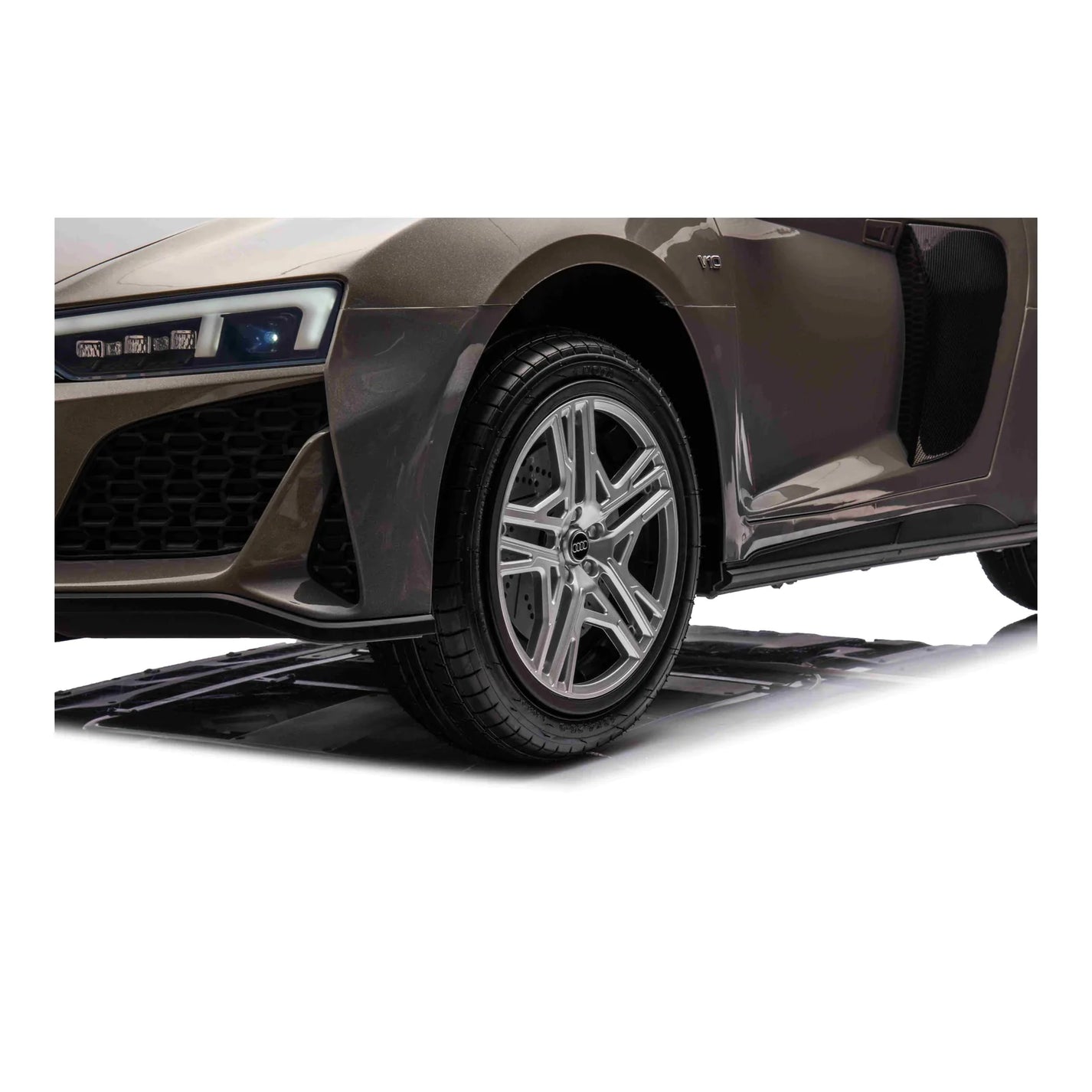 Otroški električni avto Audi Spyder R8 LIFT – Siva