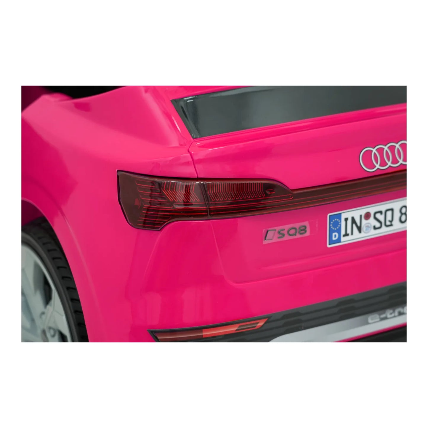 Otroški električni Audi SQ8