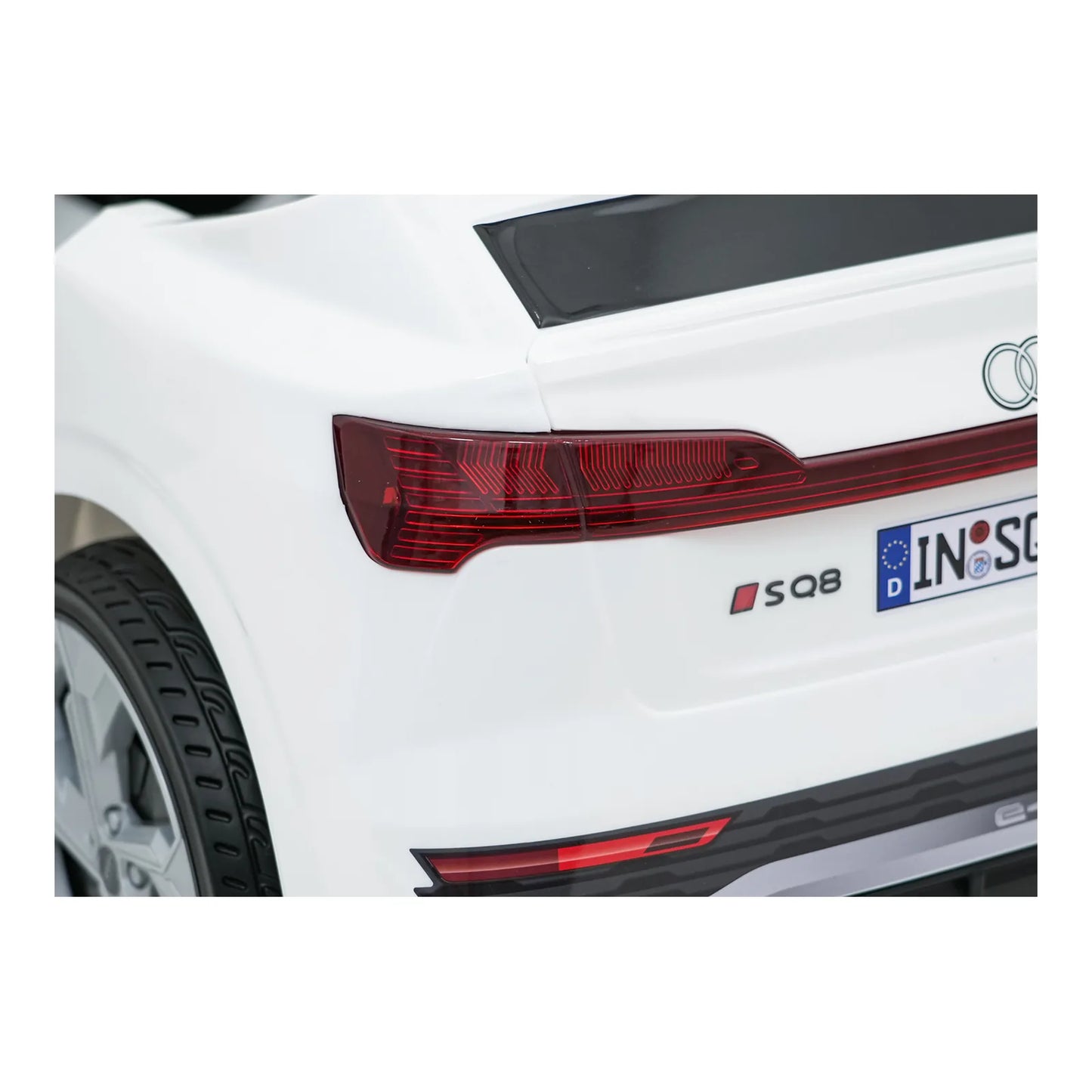 Otroški električni Audi SQ8