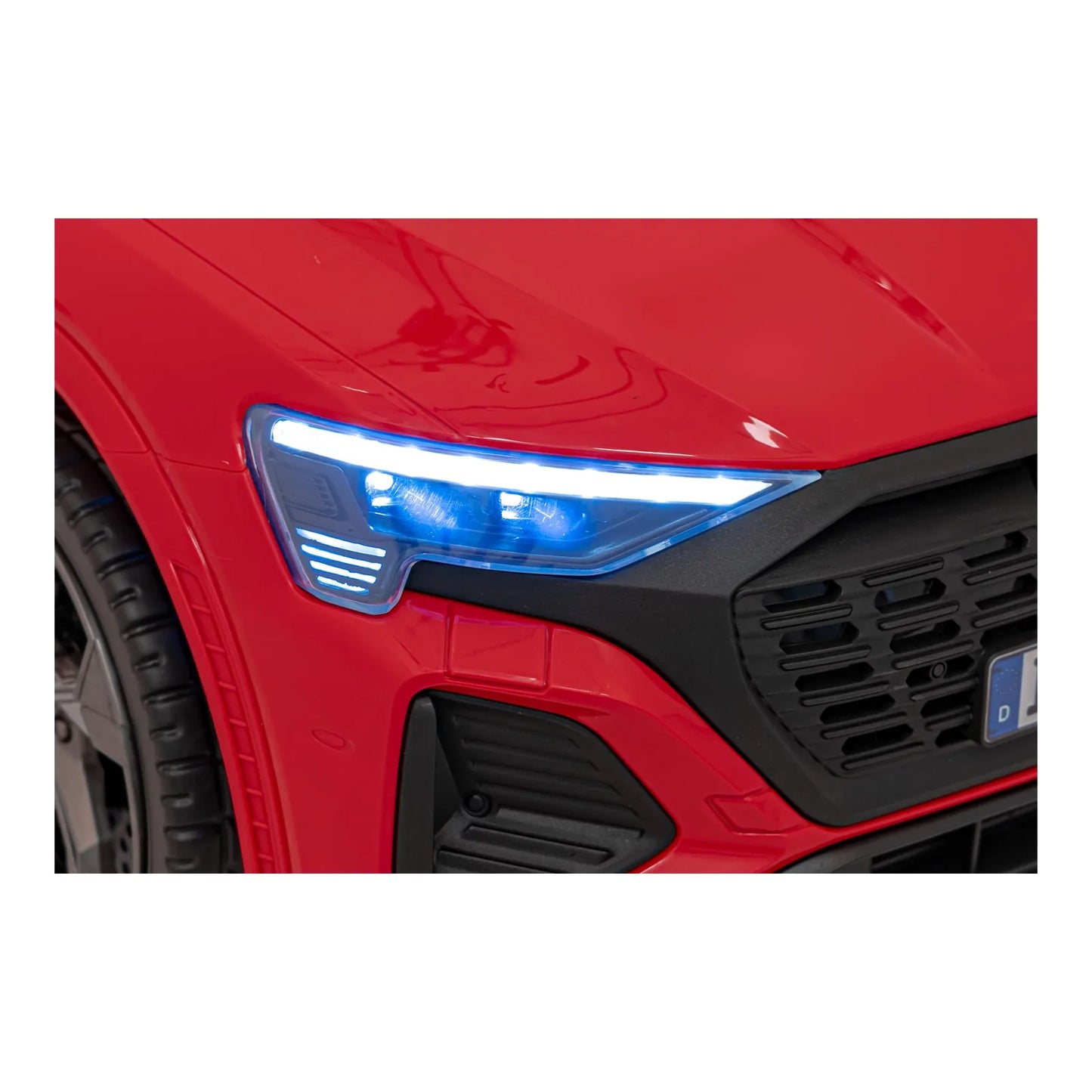 Otroški električni avto Audi SQ8