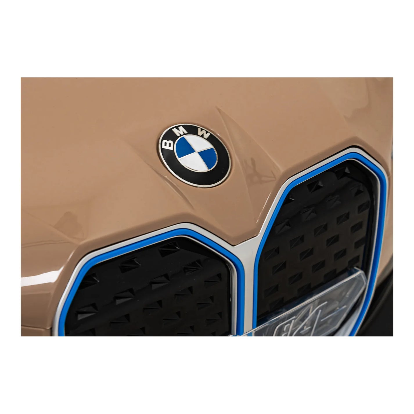 Otroški električni BMW i4