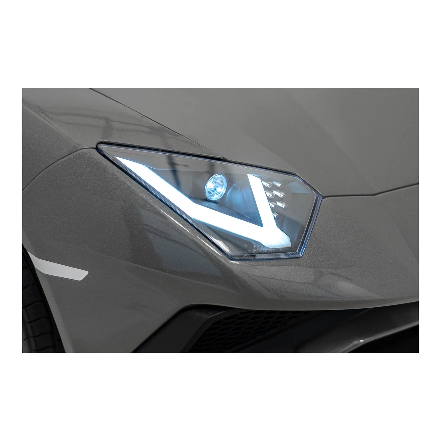 Otroški električni avto Lamborghini Aventador SV STRONG – Siva