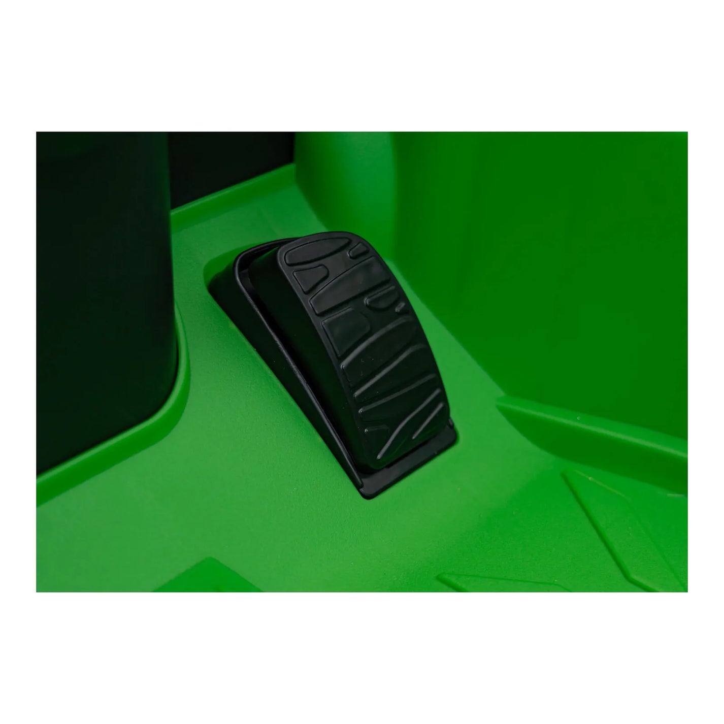 Vehicle Lamborghini Revuelto