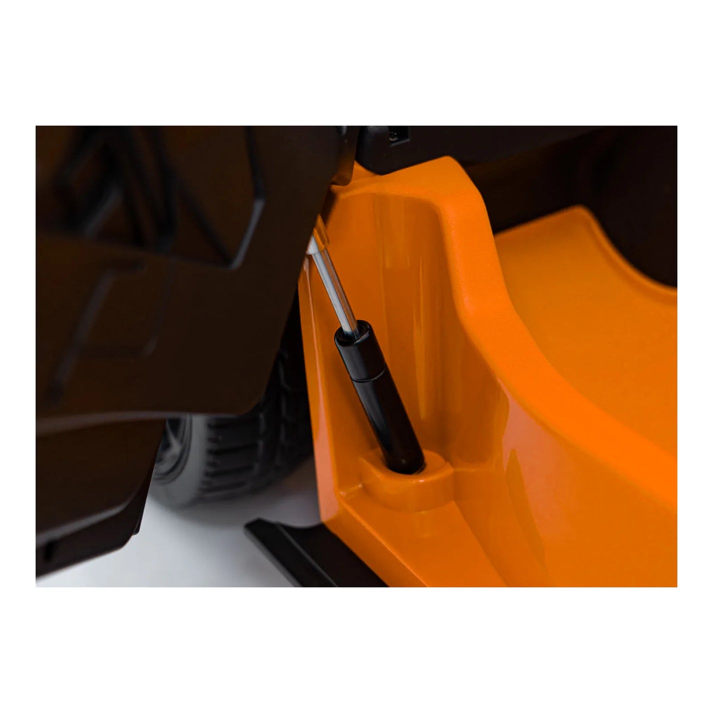 Vehicle Lamborghini Revuelto