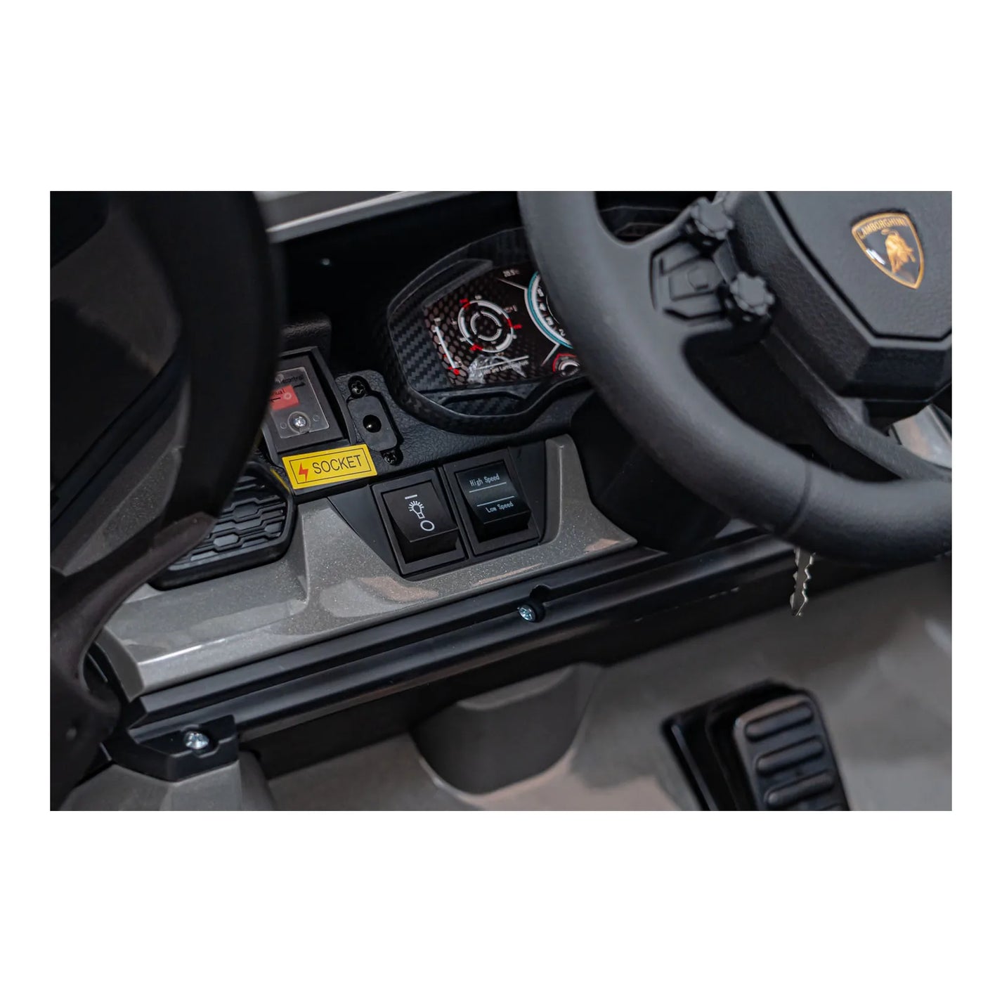 Otroški avto na akumulator Lamborghini Revuelto XL – Siva