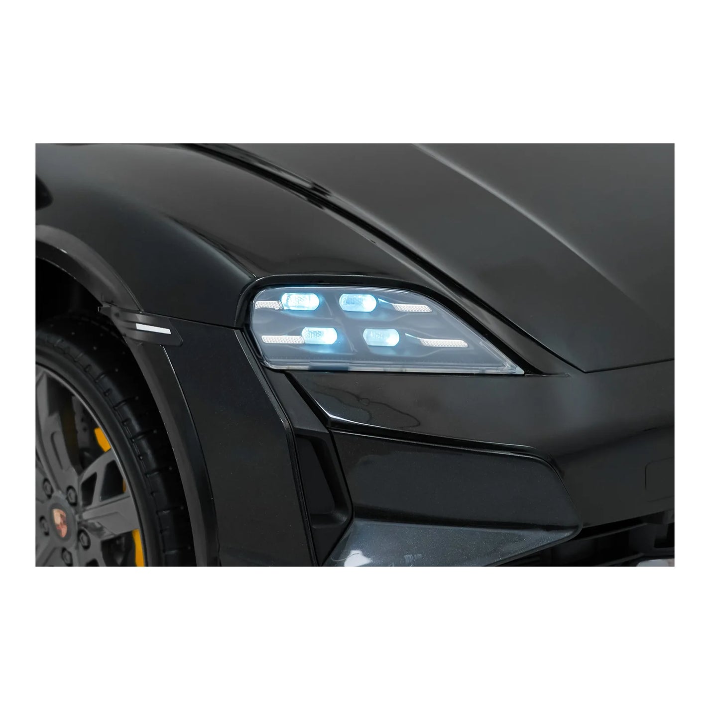 Otroški električni avto Porsche Taycan Turbo S