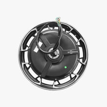 F18 motor s votlim pestom